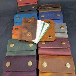 Çıtçıtlı deri kartlık modelleri